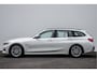 BMW 3-Serie Touring 320e Business Edition Plus Trekhaak/ Leer/ Stoelverwarming/ Camera/ Laserlight
