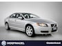 Volvo S80 2.5 T Momentum Automaat | Cruise Control | Navigatie | Leder | Parkeersensoren achter | NAP