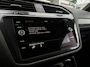 Volkswagen Tiguan Allspace 1.5 TSI 150 pk DSG R-Line Business 7pers. | Wegklapbare Trekhaak | Achteruitrijcamera | Apple Carplay |