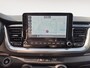 Kia Stonic 1.0 T-GDi MHEV DynamicPlusLine | Cruise Control | Climate Control | Camera | Navigatie | Parkeersensoren | Trekhaak | Zwart Dak |