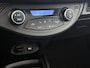 Toyota Yaris 1.5 Hybrid Executive Bi-Tone | Dealer onderhouden | Panoramadak | Navigatie | Climate Control | Elektrisch verstel/inklapbare spiegels | Elektrische ramen voor+achter | Cruise Control |