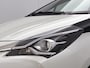 Toyota Yaris 1.5 Hybrid Executive Bi-Tone | Dealer onderhouden | Panoramadak | Navigatie | Climate Control | Elektrisch verstel/inklapbare spiegels | Elektrische ramen voor+achter | Cruise Control |