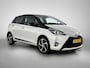 Toyota Yaris 1.5 Hybrid Executive Bi-Tone | Dealer onderhouden | Panoramadak | Navigatie | Climate Control | Elektrisch verstel/inklapbare spiegels | Elektrische ramen voor+achter | Cruise Control |