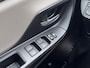 Toyota Yaris 1.5 Hybrid Dynamic Bi-Tone | Rijklaar | All Season Banden | Cruise Control |