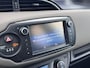 Toyota Yaris 1.5 Hybrid Dynamic Bi-Tone | Rijklaar | All Season Banden | Cruise Control |