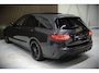 Mercedes-Benz C-klasse Estate 300 e Business Solution AMG | Panoramadak | Stoelverwarming | 360 Camera | Dodehoekdetectie | Cruise Control | Apple Carplay | Navigatie | Trekhaak | DAB | Ambiance Verlichting | Multibeam | SOH 89,49%