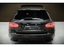 Mercedes-Benz C-klasse Estate 300 e Business Solution AMG | Panoramadak | Stoelverwarming | 360 Camera | Dodehoekdetectie | Cruise Control | Apple Carplay | Navigatie | Trekhaak | DAB | Ambiance Verlichting | Multibeam | SOH 89,49%