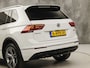 Volkswagen Tiguan 1.4 TSI 4Motion R-Line Sport 150Pk Automaat (VIRTUAL COCKPIT, APPLE CARPLAY, MODE KNOP, GROOT NAVI, ALCANTARA, STOELVERWARMING, SPORTSTOELEN, GETINT GLAS, ADAPTIVE CRUISE, NIEUWSTAAT)