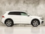Volkswagen Tiguan 1.4 TSI 4Motion R-Line Sport 150Pk Automaat (VIRTUAL COCKPIT, APPLE CARPLAY, MODE KNOP, GROOT NAVI, ALCANTARA, STOELVERWARMING, SPORTSTOELEN, GETINT GLAS, ADAPTIVE CRUISE, NIEUWSTAAT)