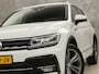 Volkswagen Tiguan 1.4 TSI 4Motion R-Line Sport 150Pk Automaat (VIRTUAL COCKPIT, APPLE CARPLAY, MODE KNOP, GROOT NAVI, ALCANTARA, STOELVERWARMING, SPORTSTOELEN, GETINT GLAS, ADAPTIVE CRUISE, NIEUWSTAAT)