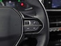 Peugeot 2008 1.2 PureTech Allure Pack 131Pk (VIRTUAL COCKPIT, APPLE CARPLAY, GROOT NAVI, LEDER, 360 CAMERA, SPORTSTOELEN, GETINT GLAS, KEYLESS, TREKHAAK, NIEUWSTAAT)