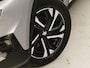 Peugeot 2008 1.2 PureTech Allure Pack 131Pk (VIRTUAL COCKPIT, APPLE CARPLAY, GROOT NAVI, LEDER, 360 CAMERA, SPORTSTOELEN, GETINT GLAS, KEYLESS, TREKHAAK, NIEUWSTAAT)