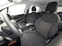 Peugeot 208 1.2 PureTech Signature (APPLE CARPLAY, LOGISCH NAP, NAVIGATIE, GETINT GLAS, SPORTSTOELEN, PARKEERSENSOREN, LM VELGEN, CRUISE, NIEUWSTAAT)