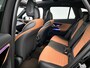 Mercedes-Benz GLC 300e 4MATIC Business Solution AMG | Advanced plus | Nightpakket | Parkeerpakket | Trekhaak | Panoramaschuifdak | Treeplanken in aluminiumlook | 20 inch vijfspaaks lichtmetalen AMG-velgen |