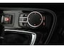 BMW 2-Serie Gran Tourer 220i High Executive (PANORAMADAK, STOELVERWARMING, TREKHAAK, CAMERA)
