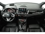 BMW 2-Serie Gran Tourer 220i High Executive (PANORAMADAK, STOELVERWARMING, TREKHAAK, CAMERA)