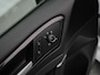 Volkswagen Golf 1.5 TSI 150 PK Highline Business R | LED | Navigatie | Parkeersensoren | Climate Control | Stoelverwarming |