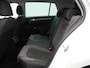 Volkswagen Golf 1.5 TSI 150 PK Highline Business R | LED | Navigatie | Parkeersensoren | Climate Control | Stoelverwarming |