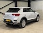 Volkswagen T-Roc 1.5 TSI Style | virtual-dash | navi | camera | trekhaak | carplay |