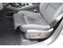 Volvo XC40 B4 211PK Automaat Plus Dark / Adaptive Cruise control / Harman Kardon / Elektrisch verstelbare stoelen met geheugen / Stoel- en stuurverwarming / Elektrisch panorama schuifdak / Extra getint glas
