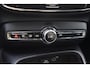Volvo XC40 B4 211PK Automaat Plus Dark / Adaptive Cruise control / Harman Kardon / Elektrisch verstelbare stoelen met geheugen / Stoel- en stuurverwarming / Elektrisch panorama schuifdak / Extra getint glas