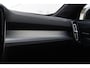 Volvo XC40 B4 211PK Automaat Plus Dark / Adaptive Cruise control / Harman Kardon / Elektrisch verstelbare stoelen met geheugen / Stoel- en stuurverwarming / Elektrisch panorama schuifdak / Extra getint glas