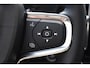 Volvo XC40 B4 211PK Automaat Plus Dark / Adaptive Cruise control / Harman Kardon / Elektrisch verstelbare stoelen met geheugen / Stoel- en stuurverwarming / Elektrisch panorama schuifdak / Extra getint glas