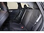 Volvo XC60 T6 Recharge AWD Ultra Dark - Luchtvering - Panorama/schuifdak - IntelliSafe Assist & Surround - 360º Camera - Harman/Kardon audio - Adaptieve LED koplampen - Verwarmde voorstoelen, stuur & achterbank - Parkeersensoren voor & achter - Elektr. bedienb. voorstoelen met geheugen - Head up display - Draadloze tel. lader - Extra getint glas - Inklapbare trekhaak - 20' LMV