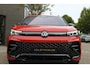 Volkswagen Tiguan 1.5 eHybrid 272PK! R-Line Black Style Pano/360view/Safety "RIJKLAARPRIJS"