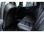 Volvo V60 T8 Plug-in hybrid AWD Plus Dark | Panoramadak | Trekhaak | Verwarmbare voorstoelen, achterbank en stuurwiel | 360 graden camera | Head-up display | Premium audio by Harman Kardon | Keyless