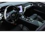 Volvo V60 T8 Plug-in hybrid AWD Plus Dark | Panoramadak | Trekhaak | Verwarmbare voorstoelen, achterbank en stuurwiel | 360 graden camera | Head-up display | Premium audio by Harman Kardon | Keyless