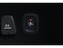 Volvo V60 T8 Plug-in hybrid AWD Plus Dark | Panoramadak | Trekhaak | Verwarmbare voorstoelen, achterbank en stuurwiel | 360 graden camera | Head-up display | Premium audio by Harman Kardon | Keyless