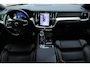 Volvo V60 T8 Plug-in hybrid AWD Plus Dark | Panoramadak | Trekhaak | Verwarmbare voorstoelen, achterbank en stuurwiel | 360 graden camera | Head-up display | Premium audio by Harman Kardon | Keyless