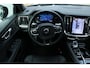 Volvo V60 T8 Plug-in hybrid AWD Plus Dark | Panoramadak | Trekhaak | Verwarmbare voorstoelen, achterbank en stuurwiel | 360 graden camera | Head-up display | Premium audio by Harman Kardon | Keyless