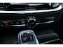Volvo V60 T8 Plug-in hybrid AWD Plus Dark | Panoramadak | Trekhaak | Verwarmbare voorstoelen, achterbank en stuurwiel | 360 graden camera | Head-up display | Premium audio by Harman Kardon | Keyless