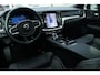 Volvo V60 T8 Plug-in hybrid AWD Plus Dark | Panoramadak | Trekhaak | Verwarmbare voorstoelen, achterbank en stuurwiel | 360 graden camera | Head-up display | Premium audio by Harman Kardon | Keyless