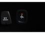 Volvo V60 T8 Plug-in hybrid AWD Plus Dark | Panoramadak | Trekhaak | Verwarmbare voorstoelen, achterbank en stuurwiel | 360 graden camera | Head-up display | Premium audio by Harman Kardon | Keyless