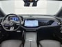 Mercedes-Benz E-klasse 300 e Business Solution AMG | Premium pakket | Winterpakket | Nightpakket | Leder pakket | USB–pakket Plus | Trekhaak | Panoramaschuifdak | 360° camera | Burmester® 4D surround sound | GUARD 360° | 20-inch multispaaks AMG velgen |