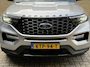 Ford Explorer 3.0 V6 EcoBoost PHEV ST-Line | Trekhaak afneembaar | Dealeronderhouden | 7-persoons | Panoramadak | Lederen bekleding | 360 camera | Adaptieve cruise | Lane assist | Stoelverwarming&koeling | Stuurverwarming | Navigatie | Apple CarPlay | Bang&Olufsen | Elektrische achterklep | Full-LED | DAB | Keyless | Volledig onderhouden