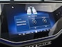 Mercedes-Benz E-klasse 300 e Business Solution AMG | Premium pakket | Winterpakket | Nightpakket | Leder pakket | USB–pakket Plus | Trekhaak | Panoramaschuifdak | Burmester® 4D surround sound | 360° camera | GUARD 360° | 20-inch multispaaks AMG velgen |
