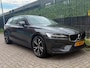 Volvo V60 2.0 B3 Essential grijs 2022 1EIG|LED|NAVI|NAP