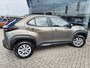 Toyota Yaris Cross 1.5 Hybrid 115 Active plus | Sensoren v/a | Draadloze Telefoonlader | Android Auto
