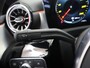 Mercedes-Benz A-klasse 200 Business Solution AMG | Panoramadak | Night pakket | Stoelverwarming | Apple carplay |