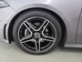 Mercedes-Benz A-klasse 200 Business Solution AMG | Panoramadak | Night pakket | Stoelverwarming | Apple carplay |