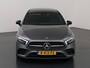 Mercedes-Benz A-klasse 200 Business Solution AMG | Panoramadak | Night pakket | Stoelverwarming | Apple carplay |