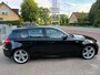 BMW 1-Serie 118i AUT 5-DRS M-SPORT ECC LEDER CRUISE CARPLAY