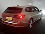 Skoda Superb Combi 1.5 TSI MHEV First Edition | Camera | ACC | Navi | Side Assist | Elek. Kofferbakklep | Stoelverwarming |