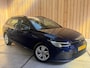 Volkswagen Golf Variant 1.0 TSI Life Achteruitrijcamera | Apple CarPlay/Android Auto | Adaptieve cruise control | Climate control | LED verlichting | Navigatiesysteem | Parkeersensoren voor en achter