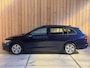 Volkswagen Golf Variant 1.0 TSI Life Achteruitrijcamera | Apple CarPlay/Android Auto | Adaptieve cruise control | Climate control | LED verlichting | Navigatiesysteem | Parkeersensoren voor en achter