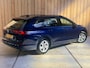 Volkswagen Golf Variant 1.0 TSI Life Achteruitrijcamera | Apple CarPlay/Android Auto | Adaptieve cruise control | Climate control | LED verlichting | Navigatiesysteem | Parkeersensoren voor en achter